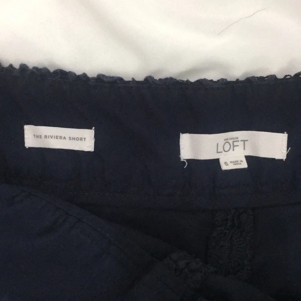 Ann Taylor Loft Riviera Short - Picture 2 of 3